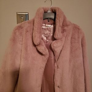 Jennifer Lopez coat, size L, Color pink